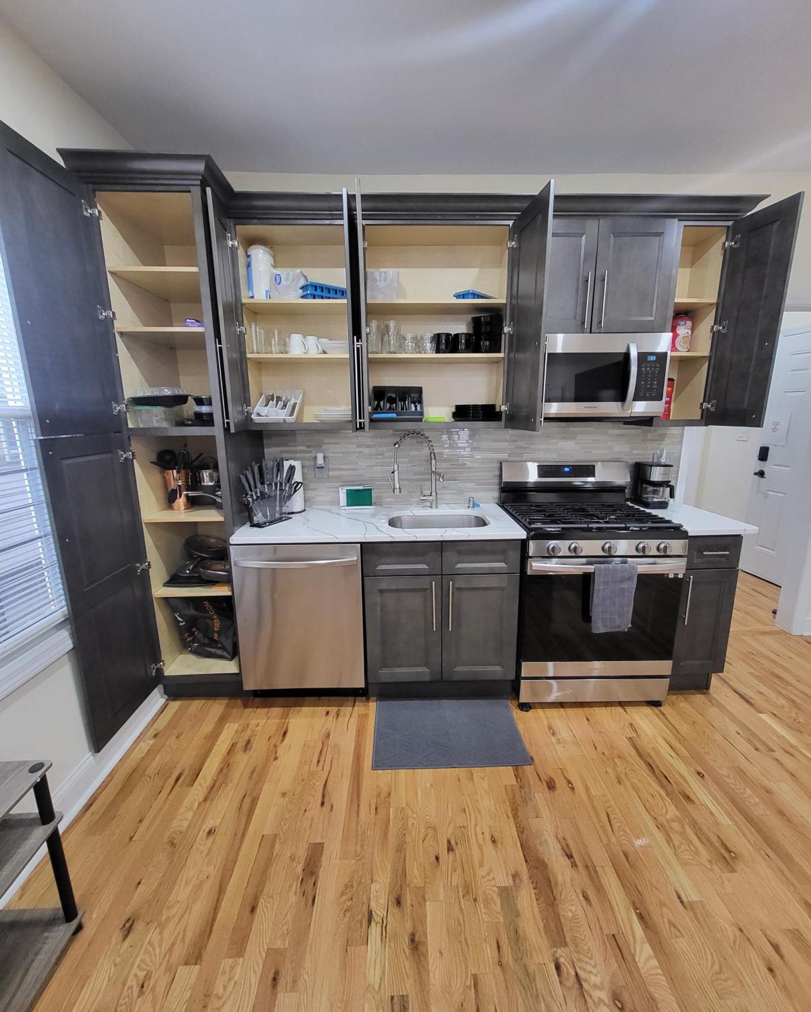 Ferienwohnung Ooohlala! 2 Beds And 2 Full Baths W/Free Parking Newark Exterior foto